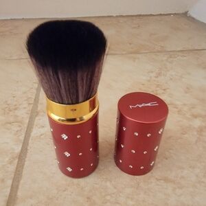 MAC Retractable Blingy Makeup Brush